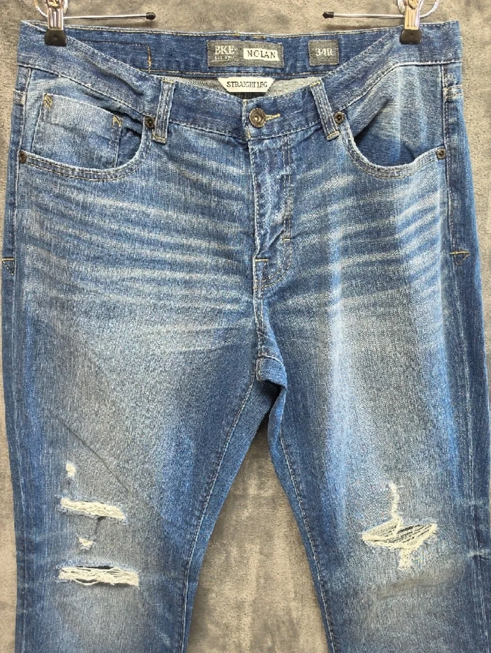 BKE Men’s Straight Distressed Medium Blue Jeans sz 34 R